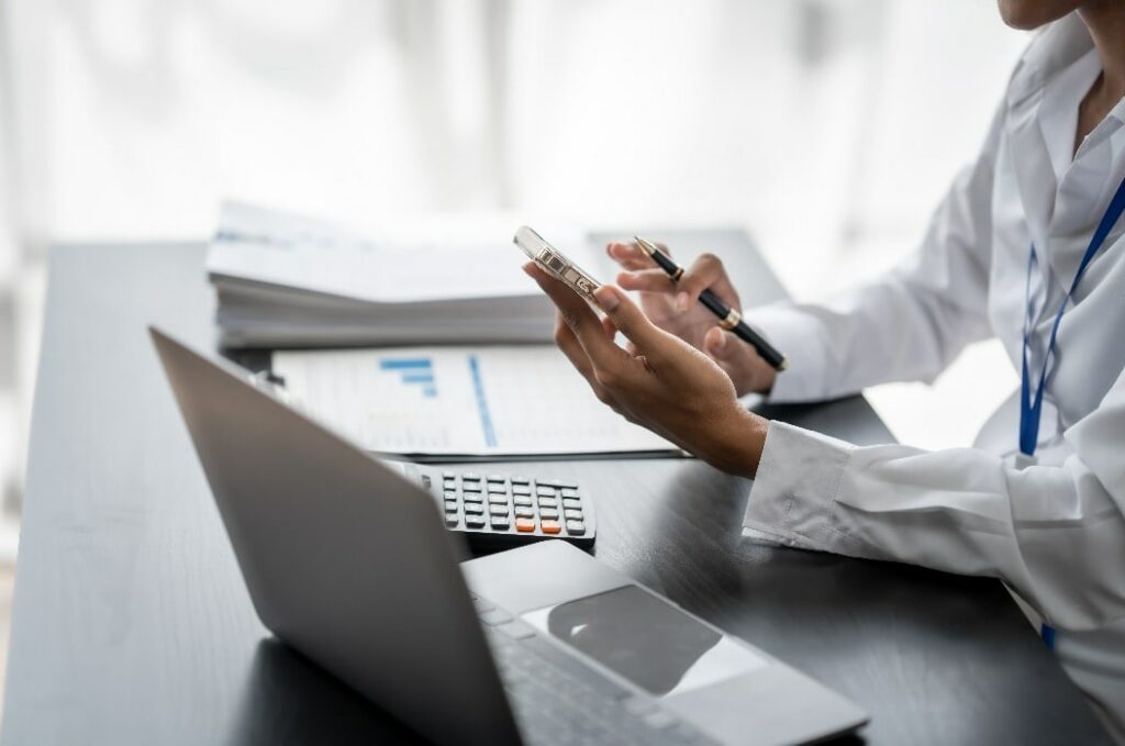 Steuerberater in Recklinghausen arbeitet