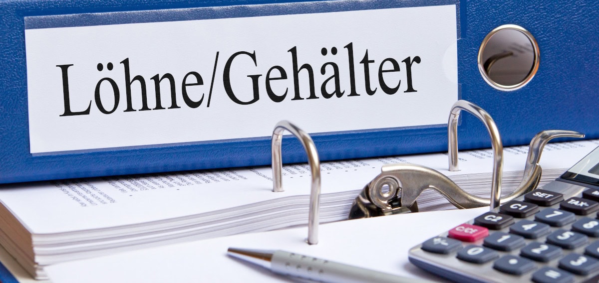 Aktenordner mit der Aufschrift Loehne/Gehaelter
